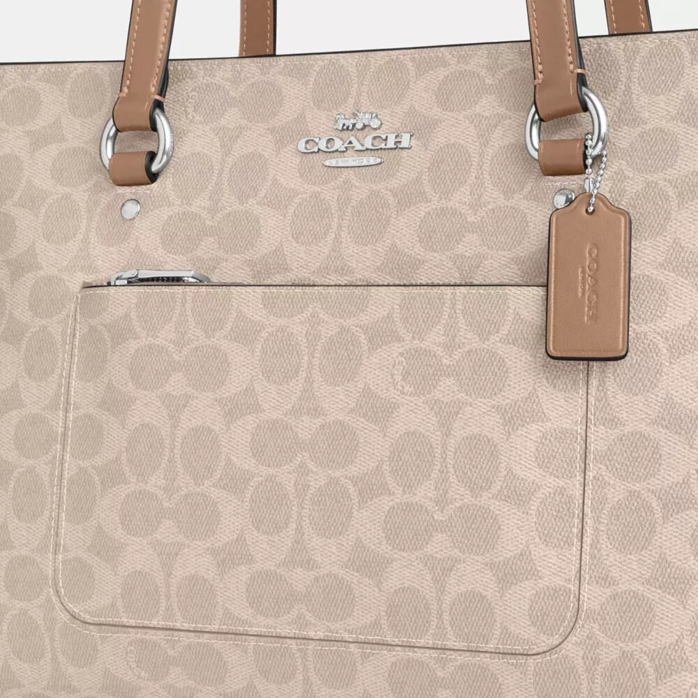 Station Tote Bag in Signature Canvas