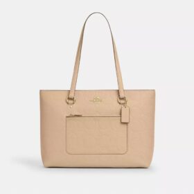 Station Tote Bag in Signature Leather