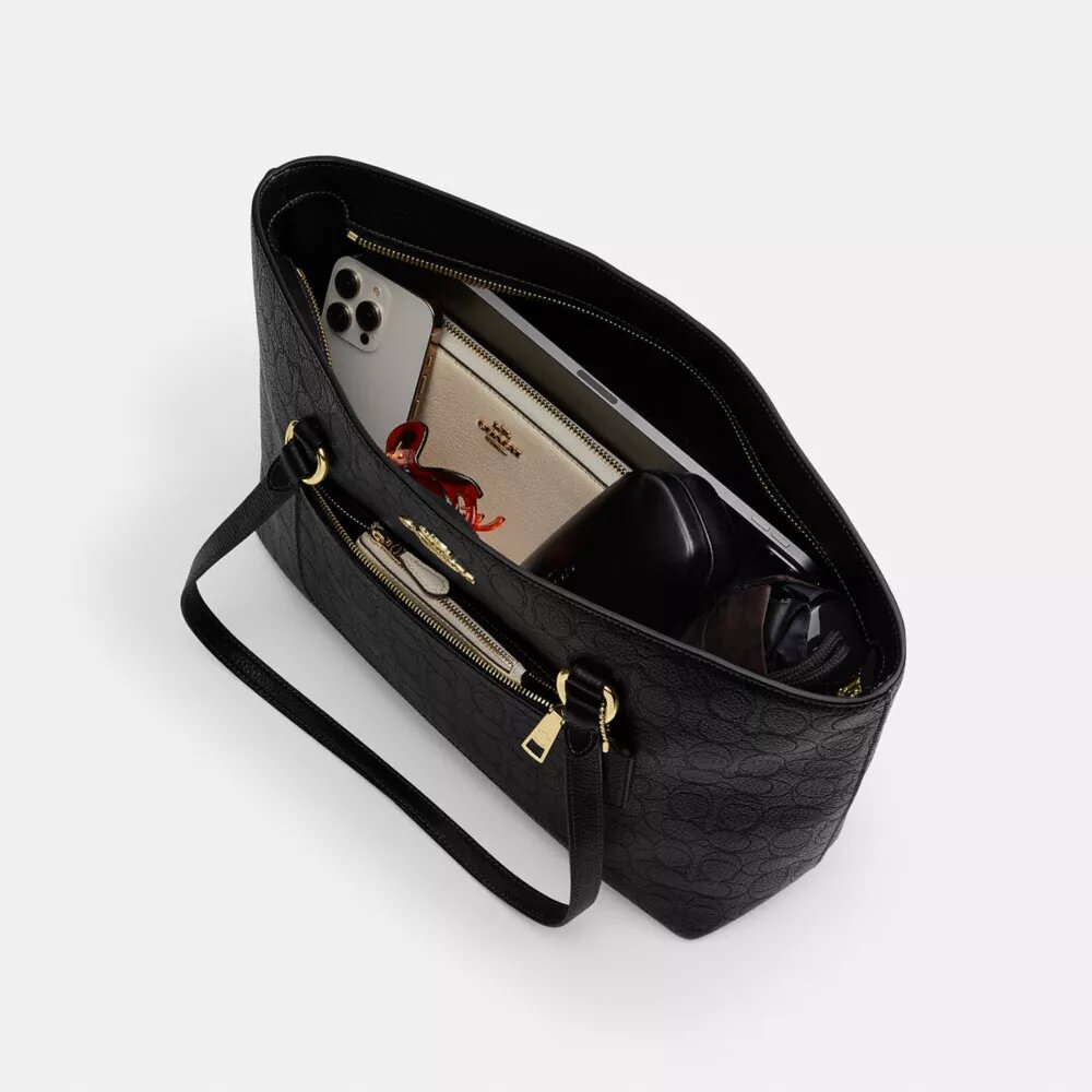 Station Tote Bag in Signature Leather