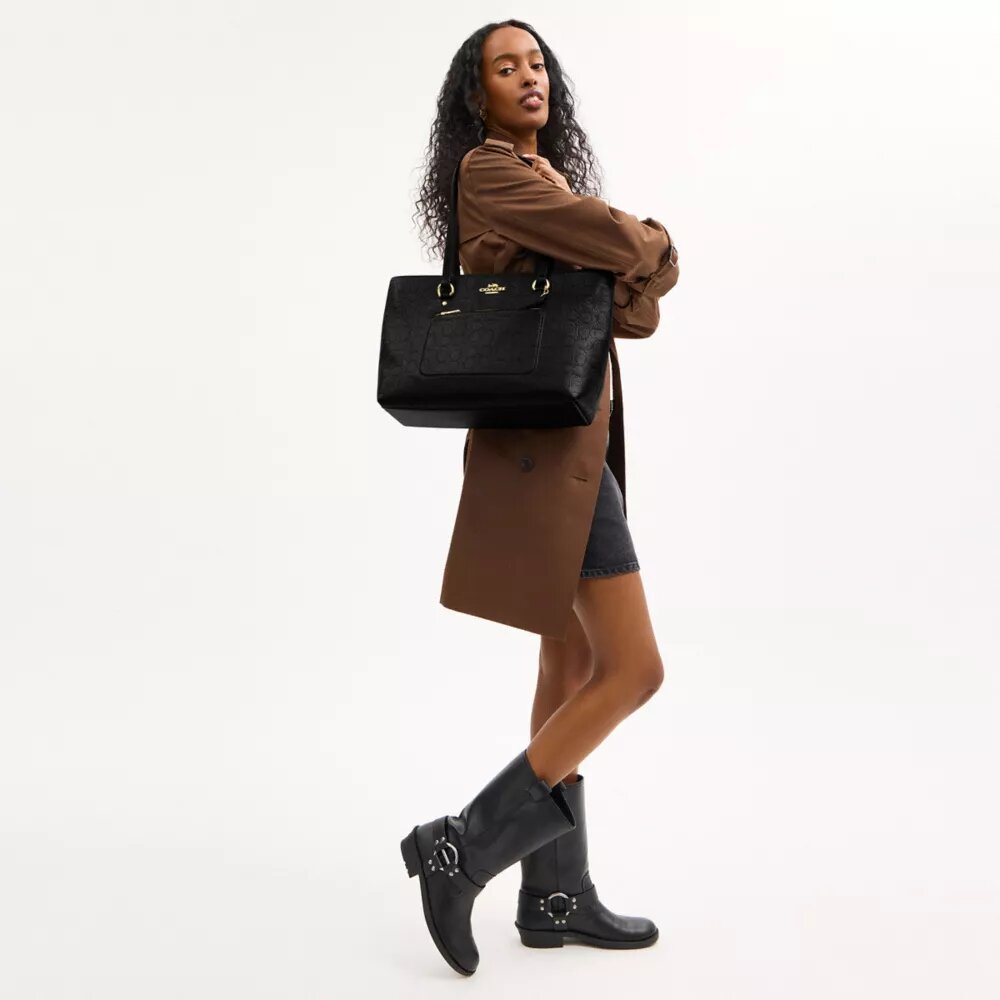 Station Tote Bag in Signature Leather