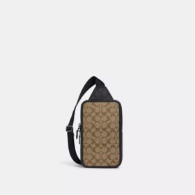 Sullivan Pack in Blocked Signature Canvas