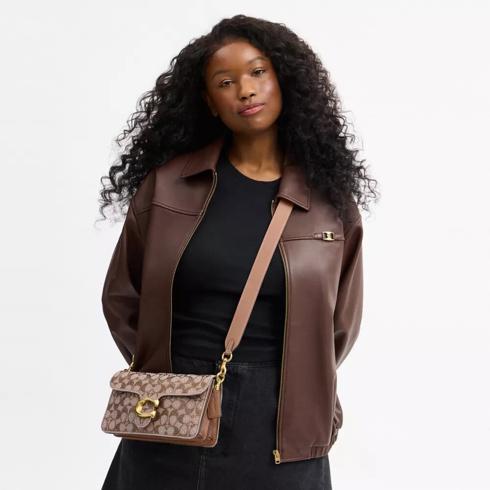 Tabby Shoulder Bag 26 in Crystal Signature Jacquard