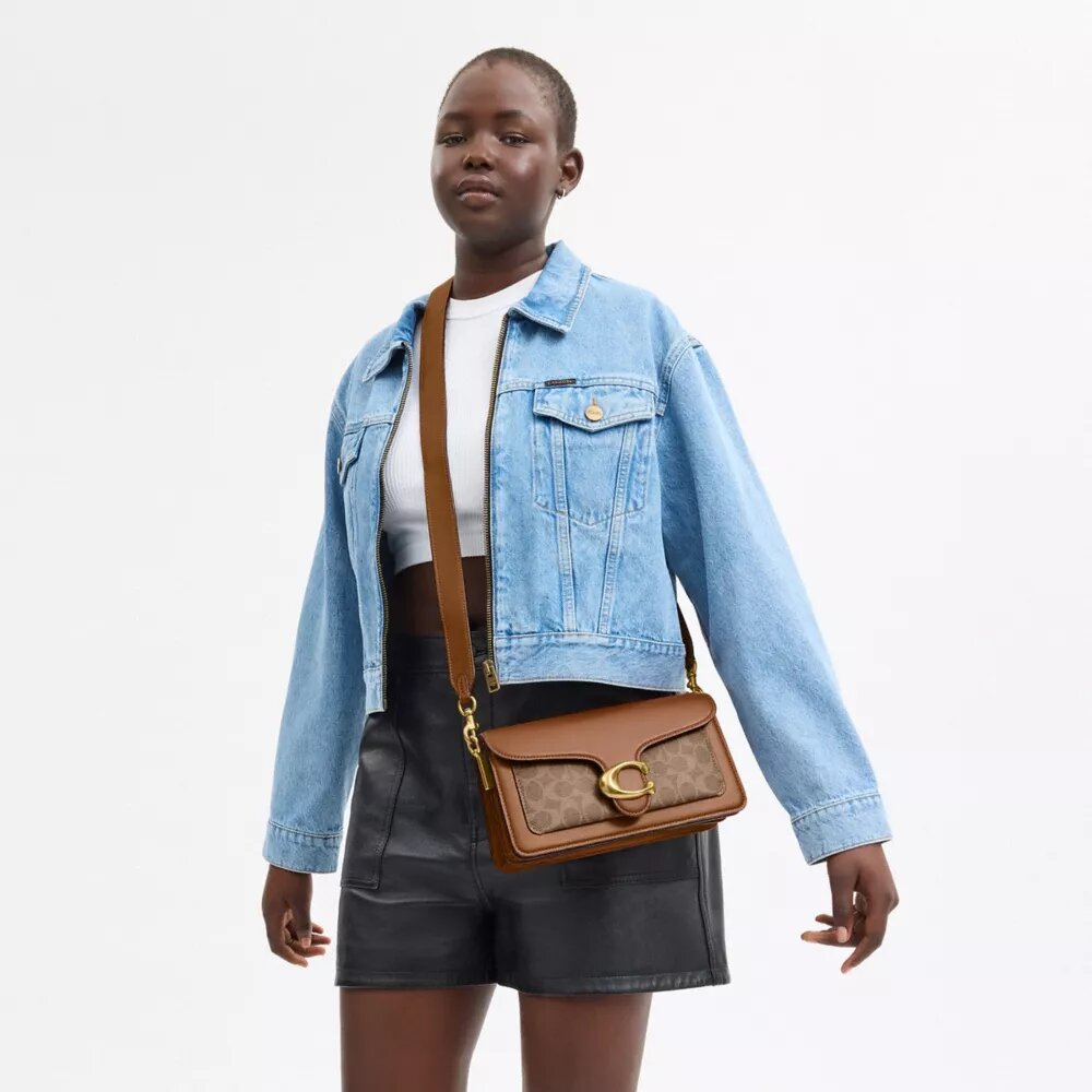 Tabby Shoulder Bag 26 in Signature Canvas