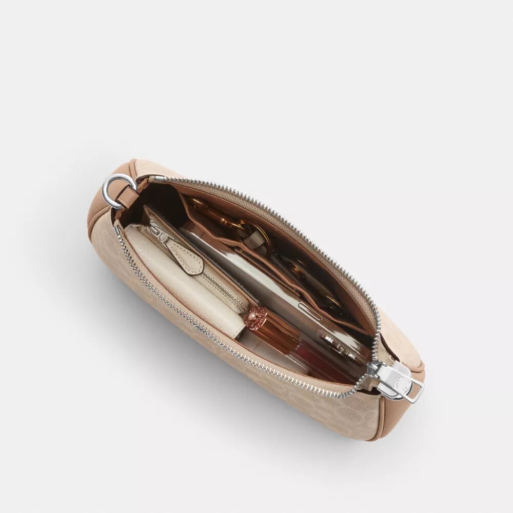Teri Shoulder Bag in Signature Canvas