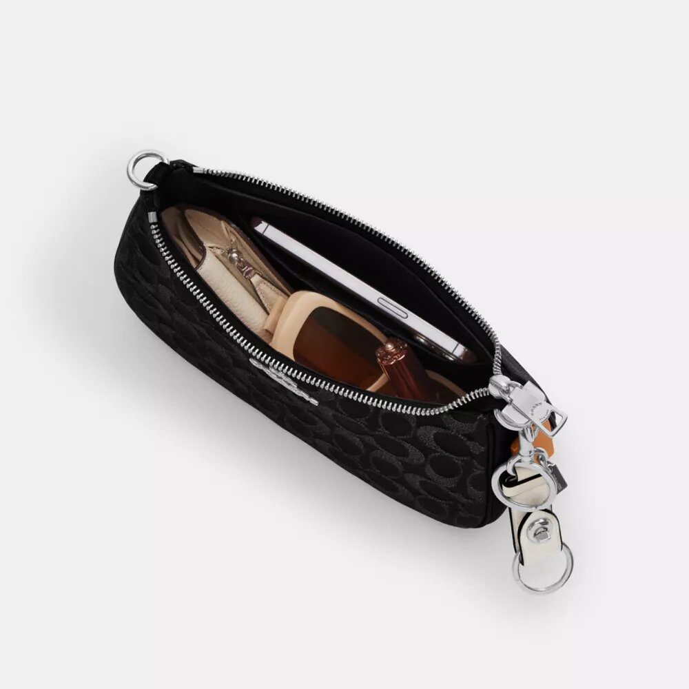 Teri Shoulder Bag in Signature Denim