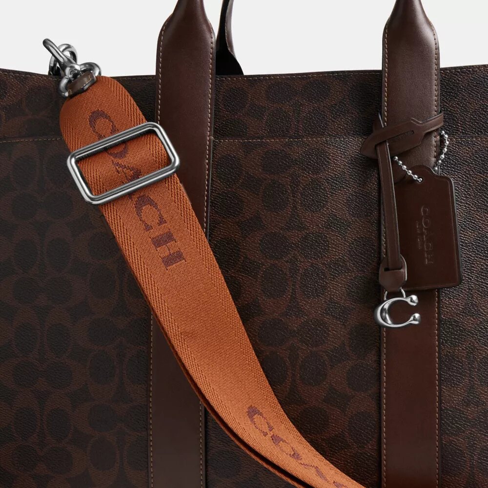 Wesley Tote in Signature Canvas